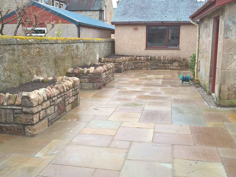 Natural-StoneWalling Natural Stone Walling planters